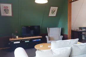 Private studio in Brisbane's iconic Fairy House - Image 5