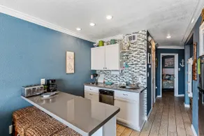 Pelican King! Sleeps 6! On Seawall! Great Spot! - Image 5