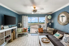 Pelican King! Sleeps 6! On Seawall! Great Spot! - Image 2