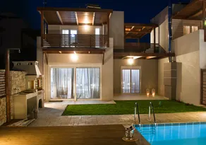 Next to Haraki beach , taverns bars & 10 to Lindos - Image 2