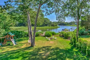 Hamptons WaterLiving-Dock, Kayak, Beach, EV charge - Image 2