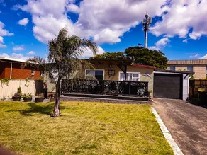 Cosy Family Holiday House- Ulladulla - Image 2