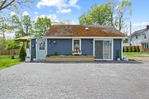 Cozy Cottage - Image 3