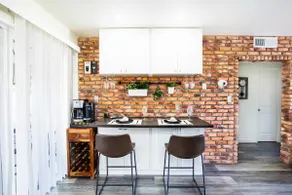 Brick Enclave with Mini Golf & SPA, 5mins to beach - Image 2