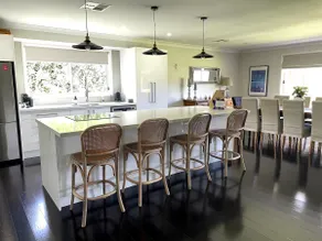 Family / Golf Getaway, Medowie Port Stephens - Image 3