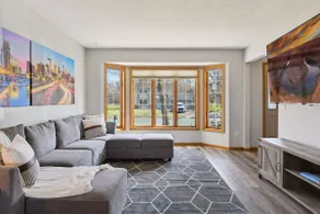 Stunning 4 BR w/ King Suite, 3 BTH, 3 GAR, Top Loc - Image 2
