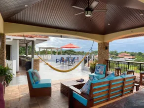 OceanView-Rooftop Jacuzzi&Pool | Concierge Service - Image 4