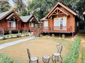 ”#2 Wooden Dream Home” - Luxury Enriched - Image 5