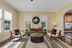 Palace Born Again 1920 Modern Style - 4bd/3bth - Image 2