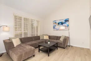 Spacious 5BR, private pool, near Mayo Clinic - Image 4