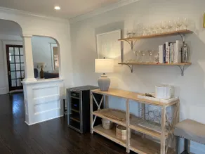 Charming Bungalow - Image 3