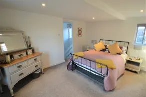 Cosy 2 bed period town cottage - North Walsham - Image 2