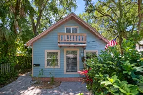 Charming Little Blue Cottage | Near Cocoa Village - Image 2