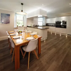 Torbay Rise sea side villa with family facilities - Image 4