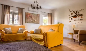 Fonte da Rosa Guest House APT2 - Image 2