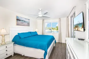 Luxury 2/2 Resort Condo w Lake View close to beach in Resort Setting - Image 3