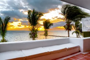 Magnificent Oceanfront Terrace B - Image 2