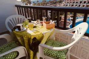 Appartement en duplex avec une vue incroyable sur la mer et la montagne, piscine chauffée - Image 2