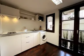 Architect's Loft near Gaudí & Passeig de Gràcia - Image 4