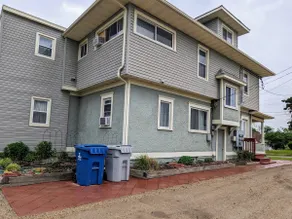 Relaxing, main floor apartment in 4plex, #2. - Image 3