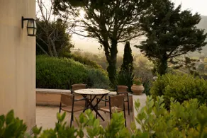 Select Semi Basement 2BD apt with terrace / garden - Image 3
