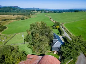 Swallow's Nest. A Loch Lomond Hideaway - Image 4