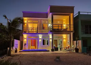 Private Beach Front Vacation Home with Breathtaking Views! - Image 5