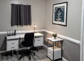 Cozy, Contemporary Haven Near Historic Downtown - Image 4