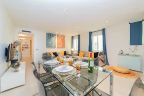 Stunning Apartment in the Neighborhood of Las Letras on C/Prado - Image 2