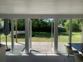 Modern and child-friendly house close to the beach - Image 3