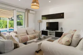 Renovated Villa with heated pool, Javea - Image 3