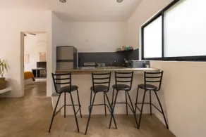 Cozy Apartment in the heart of the Riviera 2BR/2BA - Image 4
