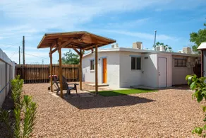 Remodeled Bungalow in the heart of Tucson 2 bed 1b - Image 3