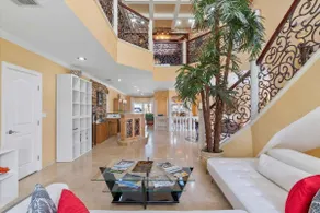 Mediterranean Villa on Unique Island - Image 5