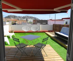 Rooftop apartment - 2 terraces - 240m f/t beach - Image 2
