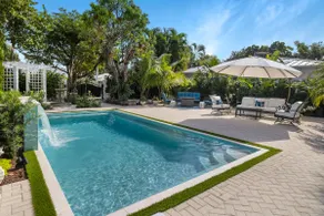 Amazing 3/2 Beach Villa w/Heated Salt Water Pool - Image 2