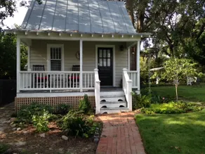 Private Cabin in Backyard of Historic Home - Image 3