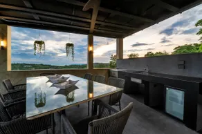 Design Modern 1 Bedroom villa with seaview pool - Image 4