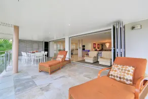 Nautilus Premium Oceanfront Level 1 Apartment - Image 2