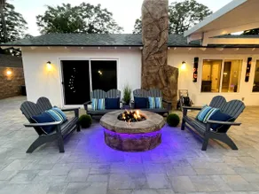 NOUVELLE LISTE!  Luxe 4 BD / 2 BA sur ¼ Acre Piscine Estate (Near Disneyland) - Image 3
