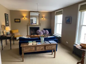Big, airy seaview flat in the heart of St Leonards - Image 2
