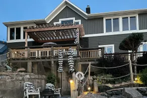 Spacious House on the shores of Lake Ontario - Image 4