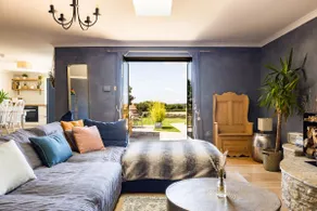 Chic Family Barn, edge of Frome + country views - Image 3