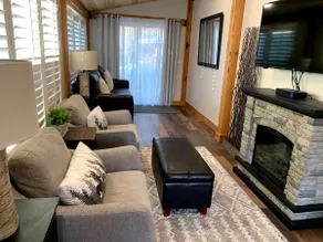 Northpole cozy mountain Chalet! - Image 4