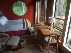 Private and Cozy Island Hide-Away - Image 3