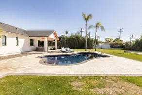 $5M Casa Arcadia:Mountain View, Court, Guest House - Image 2