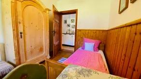 Unique Hunters hut in Tirol - Image 2
