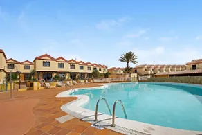 Apartment 45C Pool View, Free Wifi - Image 3