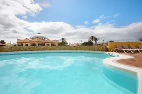 Apartment 45C Pool View, Free Wifi - Image 5