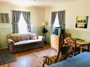 A2-Open Concept Studio Cottage - Image 4